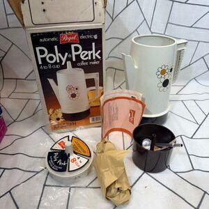 Regal Poly Perk Coffee Maker 4-8 Cup White Vintage Floral Daisy 7508 1970s USA